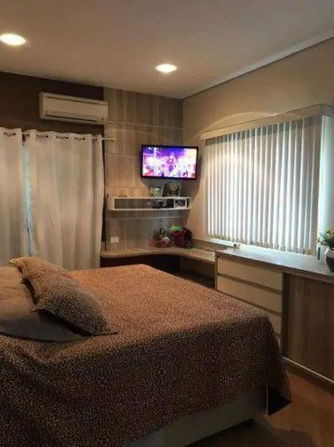 Foto 6 de Casa com 3 quartos à venda, 150m2 em Sao Jose Dos Campos - SP