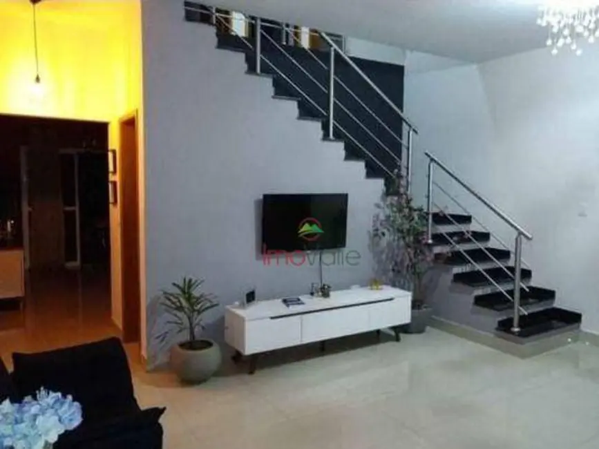 Foto 1 de Sobrado com 3 quartos à venda, 150m2 em Loteamento Villa Branca, Jacarei - SP