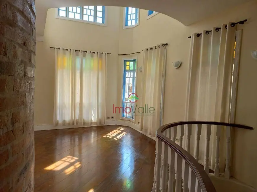 Foto 1 de Sobrado com 5 quartos para alugar, 360m2 em Sao Jose Dos Campos - SP