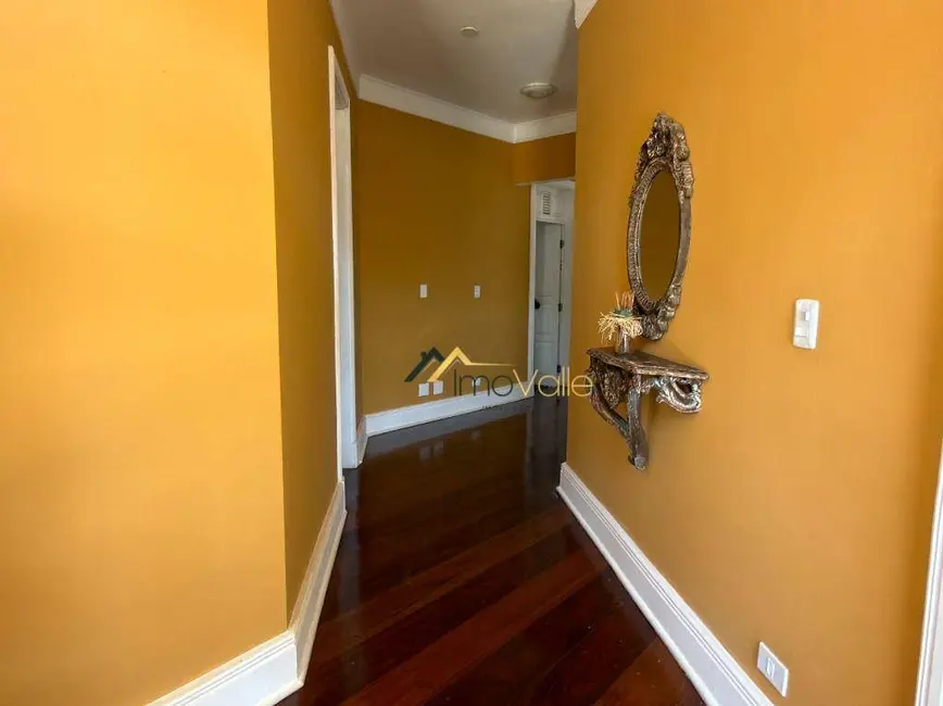 Foto 3 de Sobrado com 5 quartos para alugar, 360m2 em Sao Jose Dos Campos - SP