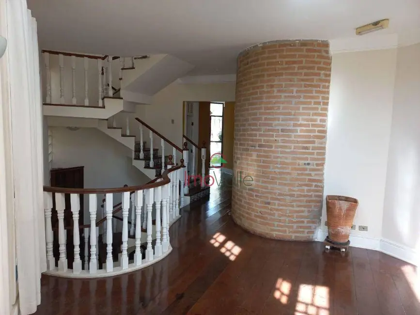 Foto 2 de Sobrado com 5 quartos para alugar, 360m2 em Sao Jose Dos Campos - SP