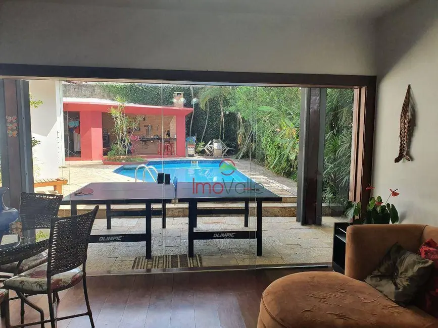 Foto 2 de Sobrado com 5 quartos à venda, 570m2 em Sao Jose Dos Campos - SP
