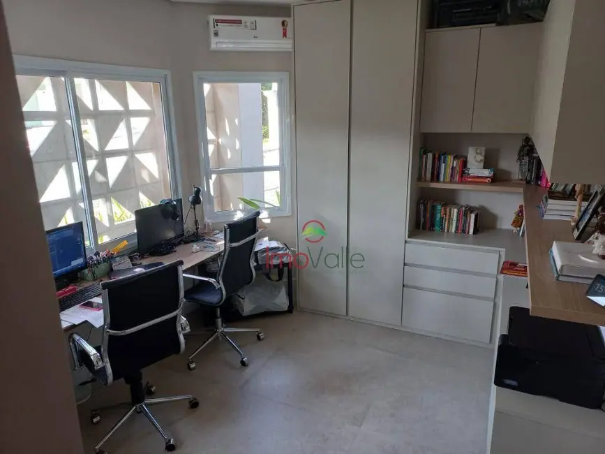 Foto 3 de Casa de Condomínio com 5 quartos à venda, 453m2 em Sao Jose Dos Campos - SP