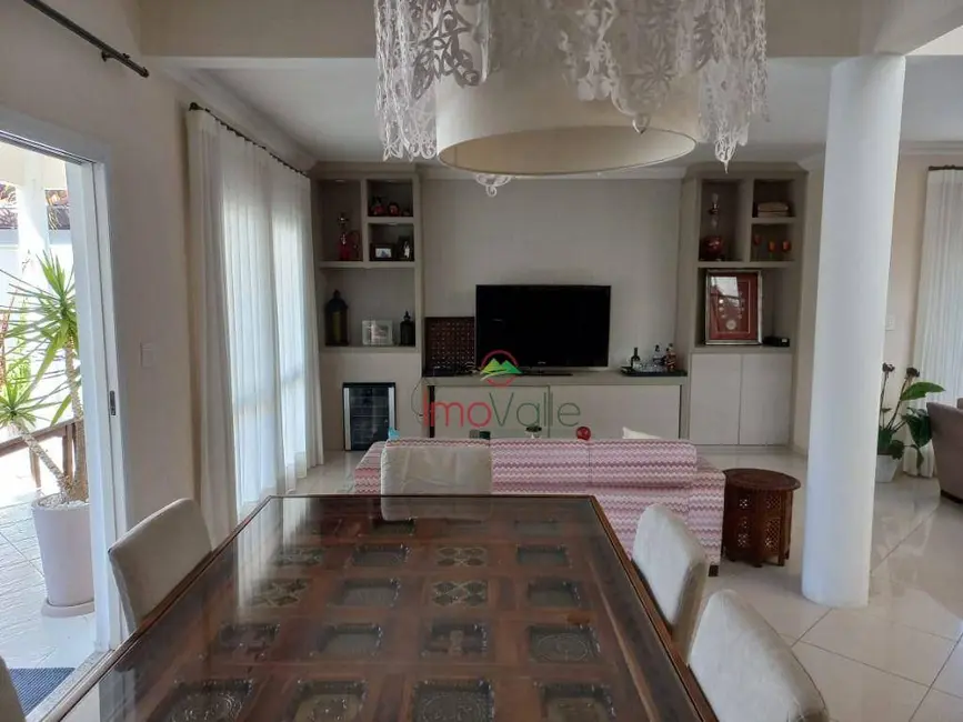 Foto 2 de Casa de Condomínio com 4 quartos à venda, 480m2 em Sao Jose Dos Campos - SP