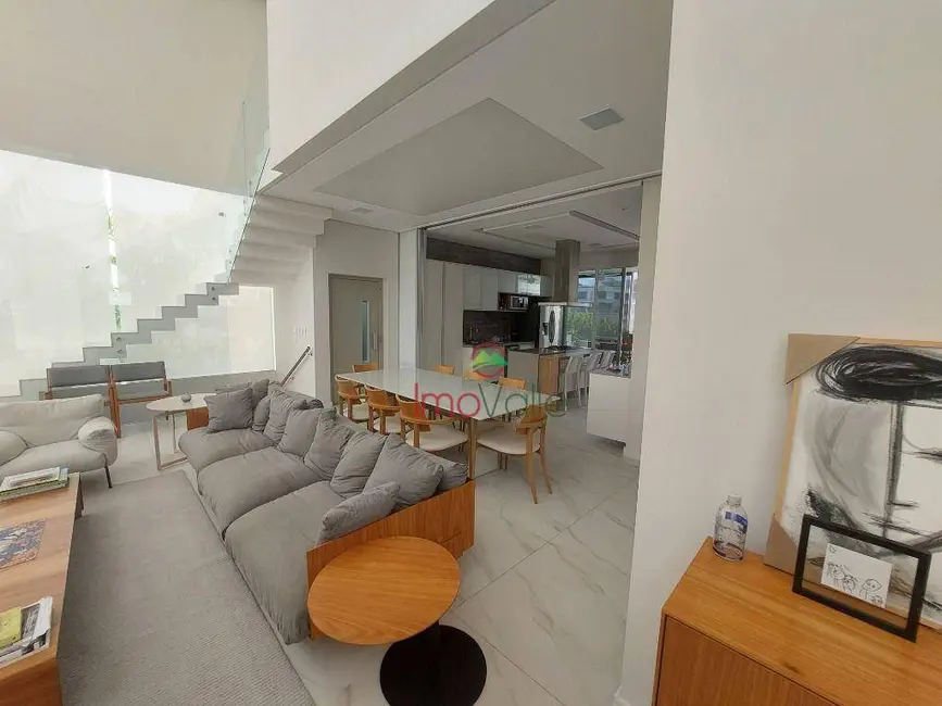 Foto 1 de Casa de Condomínio com 4 quartos à venda, 906m2 em Sao Jose Dos Campos - SP