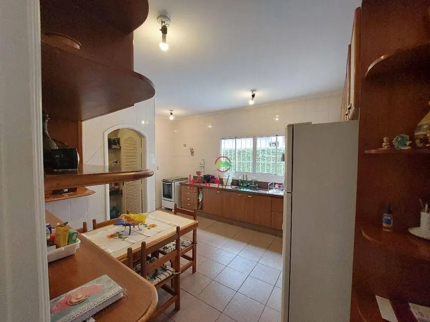 Casa de Condomínio com 3 quartos à venda, 480m2 em Sao Jose Dos Campos - SP - imagem 7 Foto 7 de Casa de Condomínio com 3 quartos à venda, 480m2 em Sao Jose Dos Campos - SP