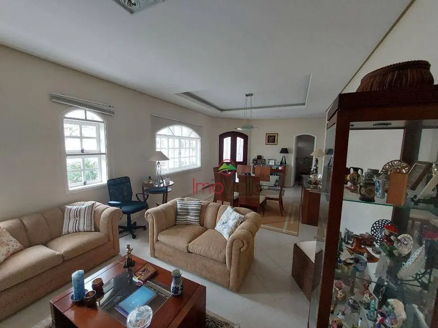 Casa de Condomínio com 3 quartos à venda, 480m2 em Sao Jose Dos Campos - SP - imagem 1 Foto 1 de Casa de Condomínio com 3 quartos à venda, 480m2 em Sao Jose Dos Campos - SP