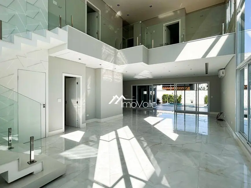 Casa de Condomínio com 4 quartos à venda, 450m2 em Sao Jose Dos Campos - SP - imagem 4 Foto 4 de Casa de Condomínio com 4 quartos à venda, 450m2 em Sao Jose Dos Campos - SP