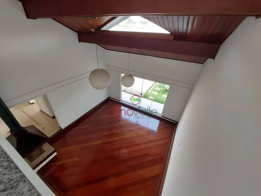 Casa de Condomínio com 3 quartos para alugar, 446m2 em Sao Jose Dos Campos - SP - imagem 9 Foto 9 de Casa de Condomínio com 3 quartos para alugar, 446m2 em Sao Jose Dos Campos - SP