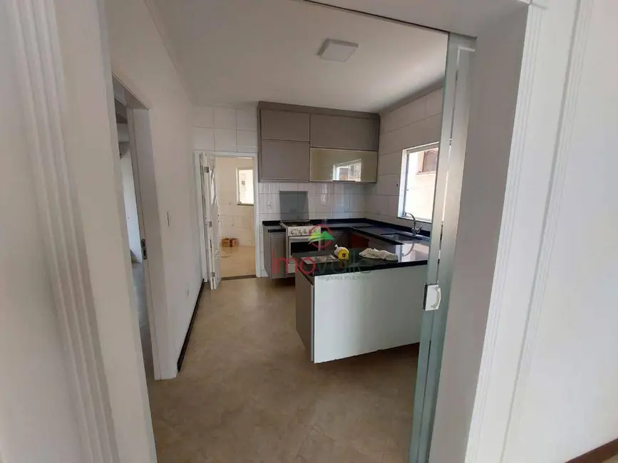 Casa de Condomínio com 3 quartos para alugar, 446m2 em Sao Jose Dos Campos - SP - imagem 7 Foto 7 de Casa de Condomínio com 3 quartos para alugar, 446m2 em Sao Jose Dos Campos - SP