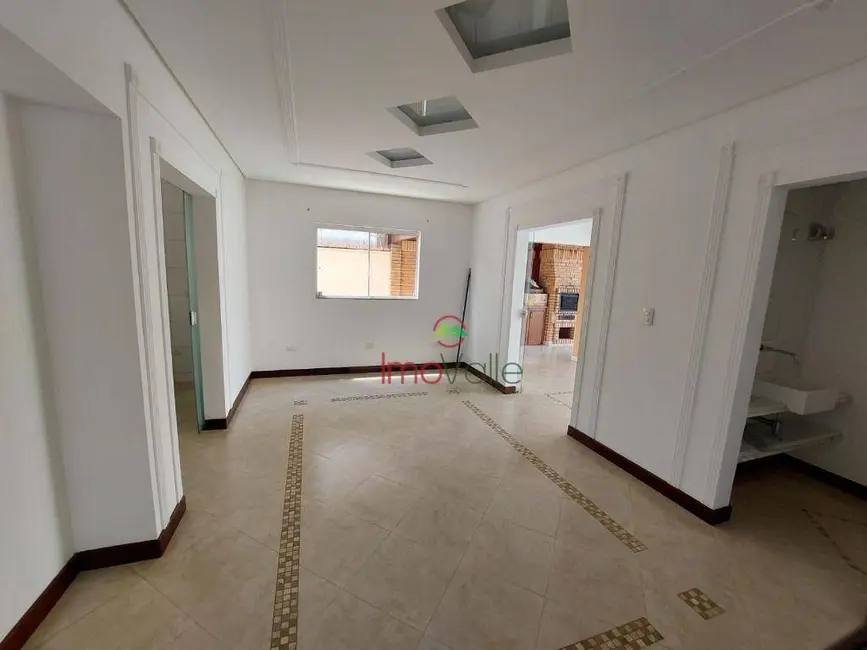 Casa de Condomínio com 3 quartos para alugar, 446m2 em Sao Jose Dos Campos - SP - imagem 5 Foto 5 de Casa de Condomínio com 3 quartos para alugar, 446m2 em Sao Jose Dos Campos - SP