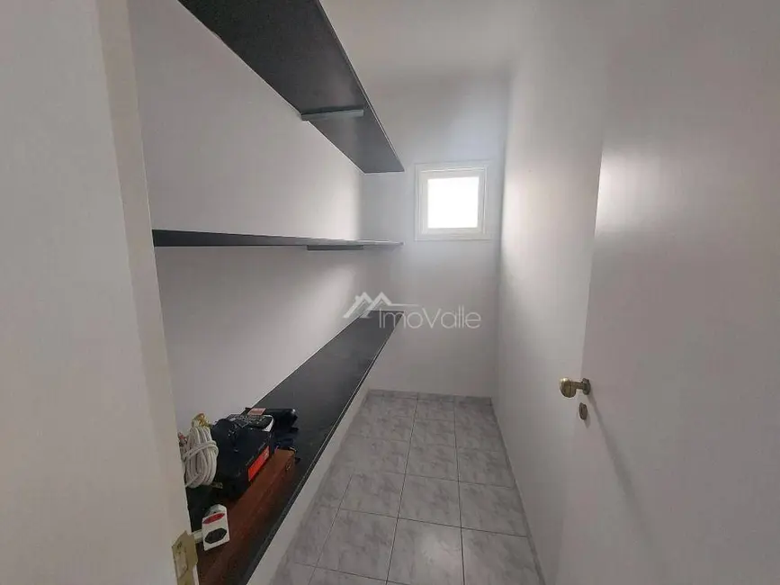 Casa de Condomínio com 5 quartos à venda e para alugar, 360m2 em Sao Jose Dos Campos - SP - imagem 6 Foto 6 de Casa de Condomínio com 5 quartos à venda e para alugar, 360m2 em Sao Jose Dos Campos - SP