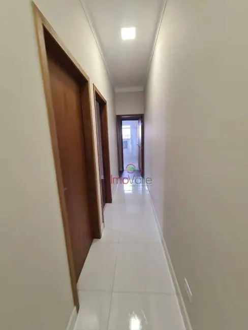 Foto 5 de Casa com 3 quartos à venda, 175m2 em Jacarei - SP