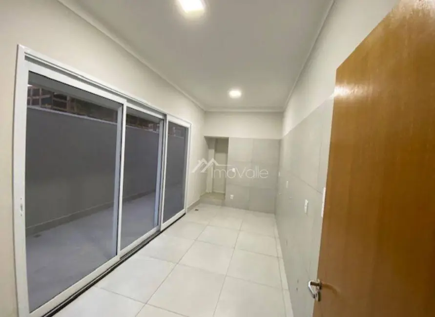 Sobrado com 3 quartos à venda, 450m2 em Sao Jose Dos Campos - SP - imagem 5 Foto 5 de Sobrado com 3 quartos à venda, 450m2 em Sao Jose Dos Campos - SP