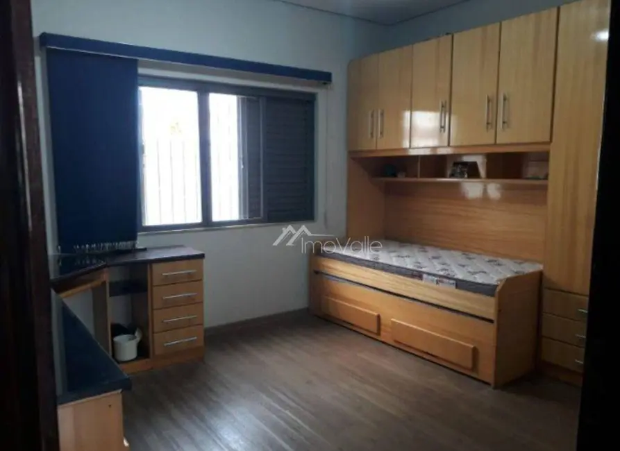 Casa com 4 quartos à venda, 350m2 em Sao Jose Dos Campos - SP - imagem 8 Foto 8 de Casa com 4 quartos à venda, 350m2 em Sao Jose Dos Campos - SP