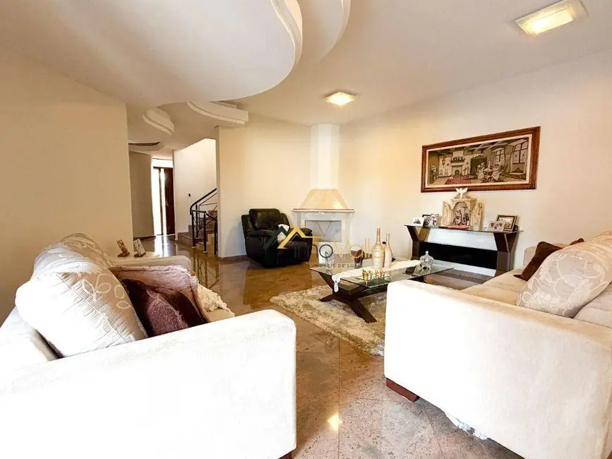 Casa de Condomínio com 4 quartos à venda e para alugar, 360m2 em Sao Jose Dos Campos - SP - imagem 9 Foto 9 de Casa de Condomínio com 4 quartos à venda e para alugar, 360m2 em Sao Jose Dos Campos - SP