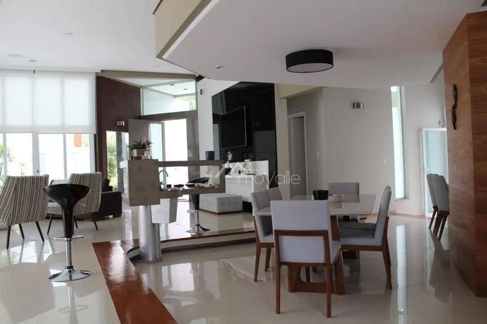 Foto 4 de Casa de Condomínio com 4 quartos para alugar, 450m2 em Sao Jose Dos Campos - SP