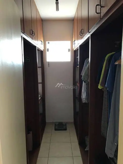 Casa de Condomínio com 4 quartos à venda, 720m2 em Sao Jose Dos Campos - SP - imagem 9 Foto 9 de Casa de Condomínio com 4 quartos à venda, 720m2 em Sao Jose Dos Campos - SP