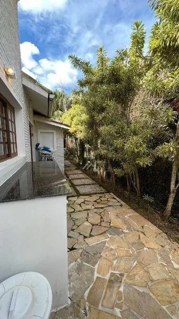 Foto 4 de Casa com 4 quartos à venda, 480m2 em Sao Sebastiao - SP
