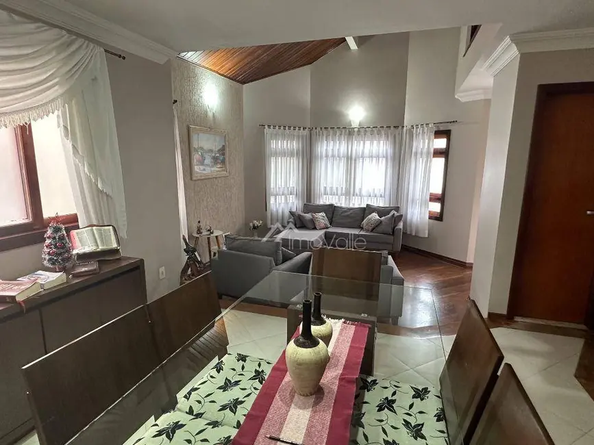 Foto 5 de Casa de Condomínio com 3 quartos à venda, 360m2 em Sao Jose Dos Campos - SP