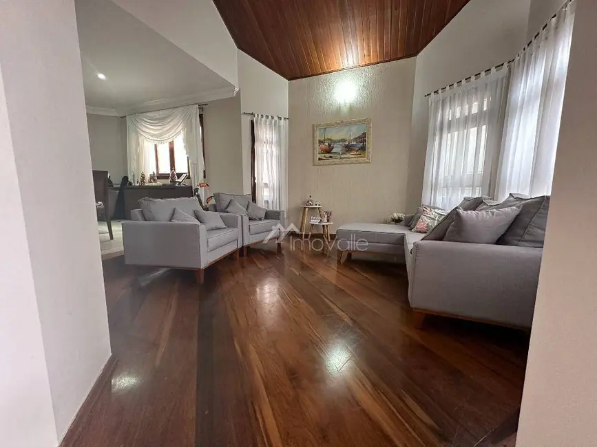 Foto 2 de Casa de Condomínio com 3 quartos à venda, 360m2 em Sao Jose Dos Campos - SP