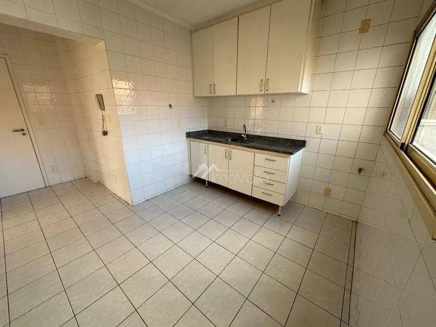 Foto 4 de Apartamento com 4 quartos à venda, 133m2 em Sao Jose Dos Campos - SP