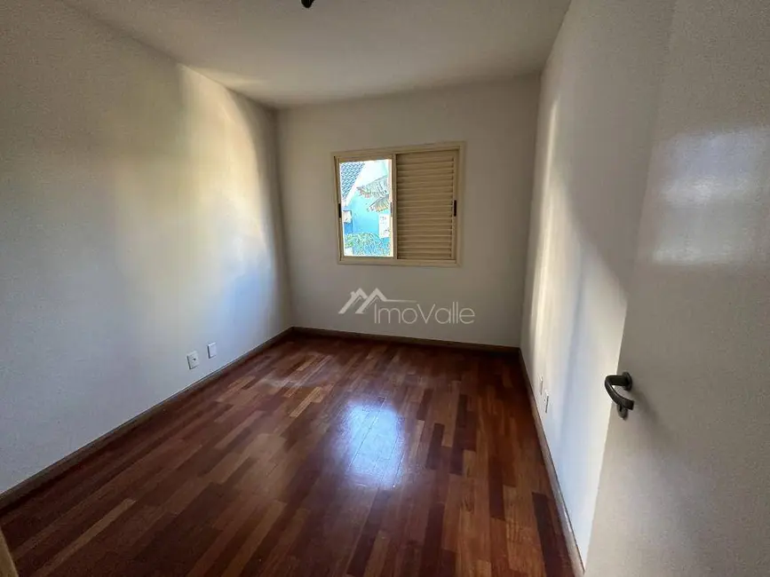 Apartamento com 4 quartos à venda e para alugar, 133m2 em Sao Jose Dos Campos - SP - imagem 9 Foto 9 de Apartamento com 4 quartos à venda e para alugar, 133m2 em Sao Jose Dos Campos - SP