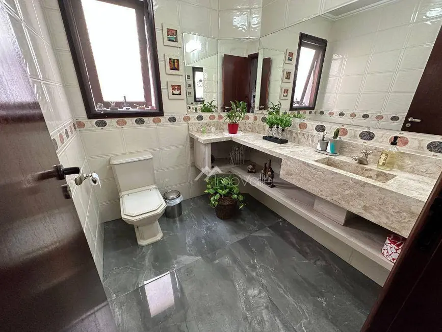 Foto 6 de Casa de Condomínio com 5 quartos à venda, 360m2 em Sao Jose Dos Campos - SP