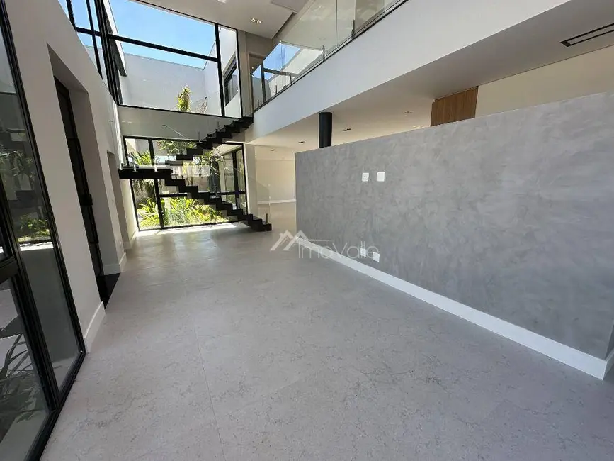 Foto 1 de Casa de Condomínio com 4 quartos à venda, 600m2 em Sao Jose Dos Campos - SP