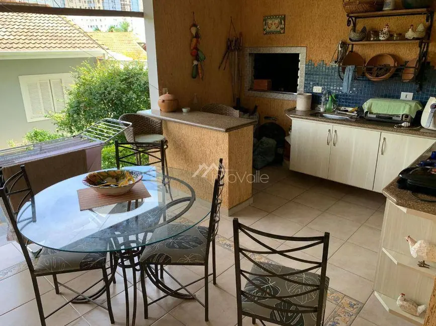 Foto 7 de Casa com 3 quartos à venda, 373m2 em Sao Jose Dos Campos - SP