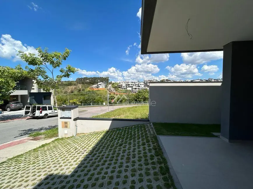 Casa de Condomínio com 3 quartos à venda, 451m2 em Sao Jose Dos Campos - SP - imagem 1 Foto 1 de Casa de Condomínio com 3 quartos à venda, 451m2 em Sao Jose Dos Campos - SP