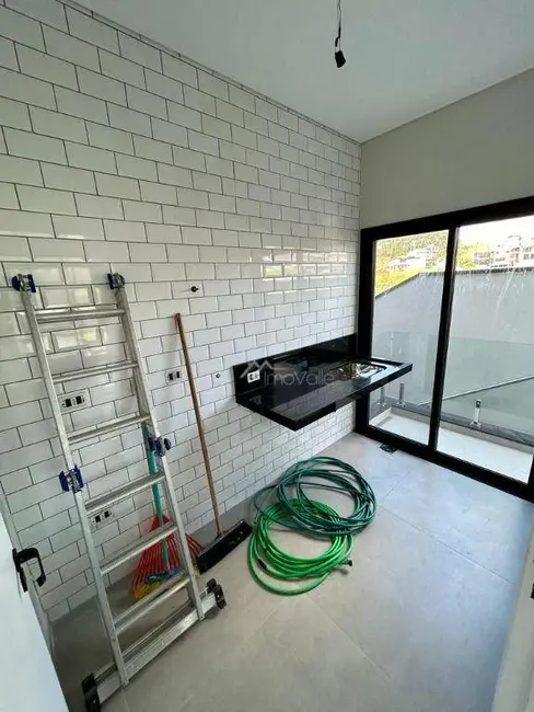 Casa de Condomínio com 3 quartos à venda, 451m2 em Sao Jose Dos Campos - SP - imagem 9 Foto 9 de Casa de Condomínio com 3 quartos à venda, 451m2 em Sao Jose Dos Campos - SP