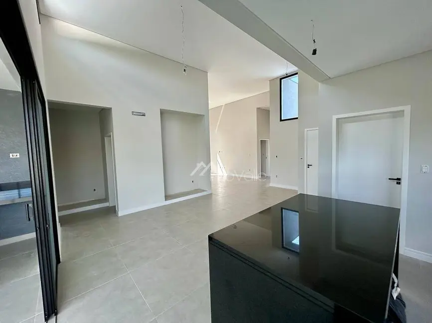 Casa de Condomínio com 3 quartos à venda, 451m2 em Sao Jose Dos Campos - SP - imagem 7 Foto 7 de Casa de Condomínio com 3 quartos à venda, 451m2 em Sao Jose Dos Campos - SP