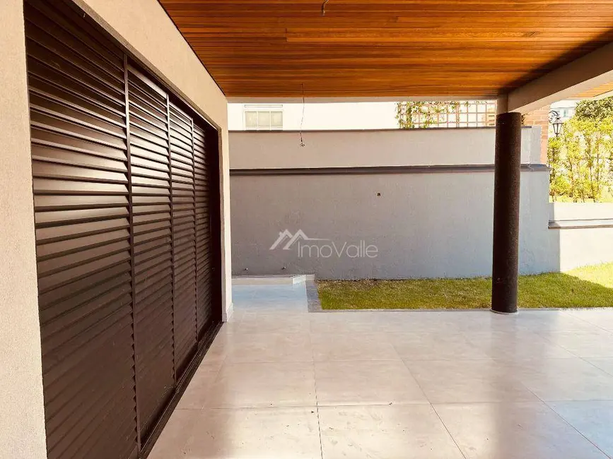 Foto 3 de Casa de Condomínio com 3 quartos à venda, 600m2 em Sao Jose Dos Campos - SP