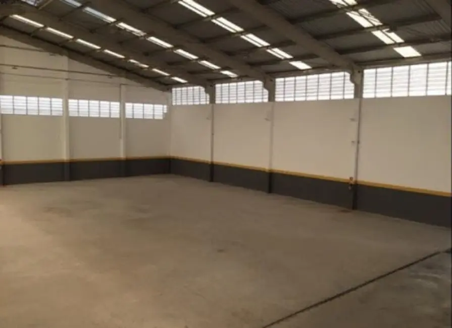 Foto 2 de Armazém / Galpão para alugar, 3000m2 em Jardim Califórnia, Jacarei - SP