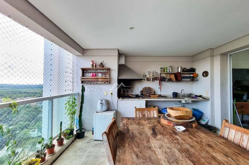 Apartamento com 4 quartos para alugar, 245m2 em Sao Jose Dos Campos - SP - imagem 7 Foto 7 de Apartamento com 4 quartos para alugar, 245m2 em Sao Jose Dos Campos - SP