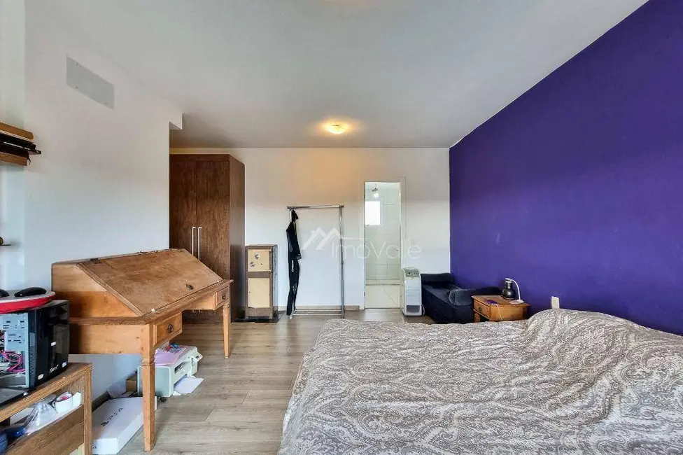 Apartamento com 4 quartos para alugar, 245m2 em Sao Jose Dos Campos - SP - imagem 9 Foto 9 de Apartamento com 4 quartos para alugar, 245m2 em Sao Jose Dos Campos - SP