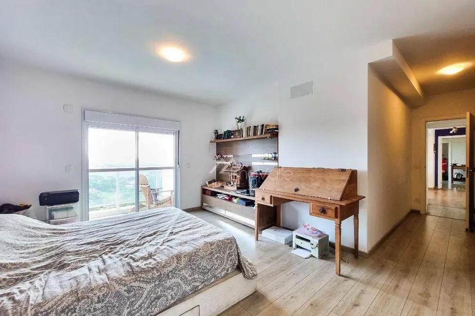 Apartamento com 4 quartos para alugar, 245m2 em Sao Jose Dos Campos - SP - imagem 8 Foto 8 de Apartamento com 4 quartos para alugar, 245m2 em Sao Jose Dos Campos - SP