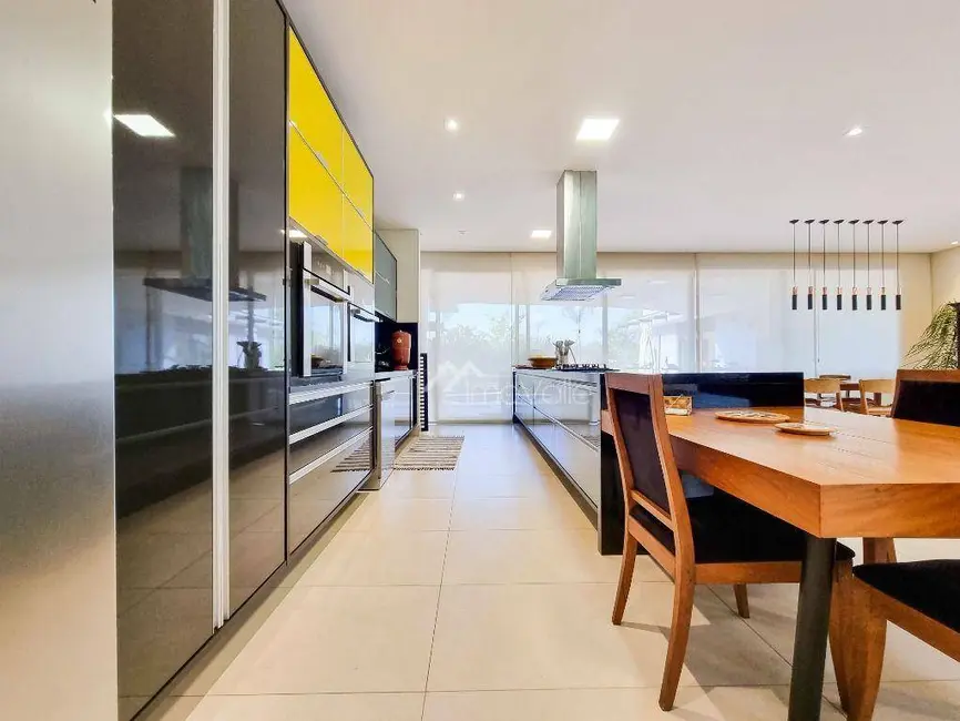 Casa de Condomínio com 5 quartos à venda e para alugar, 701m2 em Sao Jose Dos Campos - SP - imagem 8 Foto 8 de Casa de Condomínio com 5 quartos à venda e para alugar, 701m2 em Sao Jose Dos Campos - SP