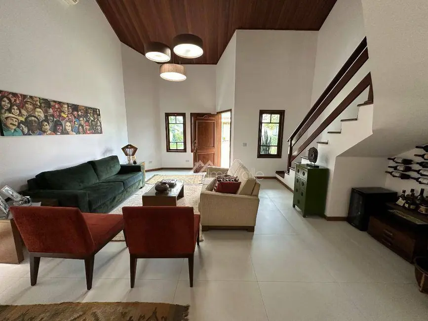 Foto 5 de Casa de Condomínio com 3 quartos à venda, 350m2 em Jacarei - SP