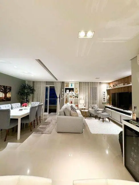 Apartamento com 3 quartos à venda, 114m2 em Sao Jose Dos Campos - SP - imagem 9 Foto 9 de Apartamento com 3 quartos à venda, 114m2 em Sao Jose Dos Campos - SP