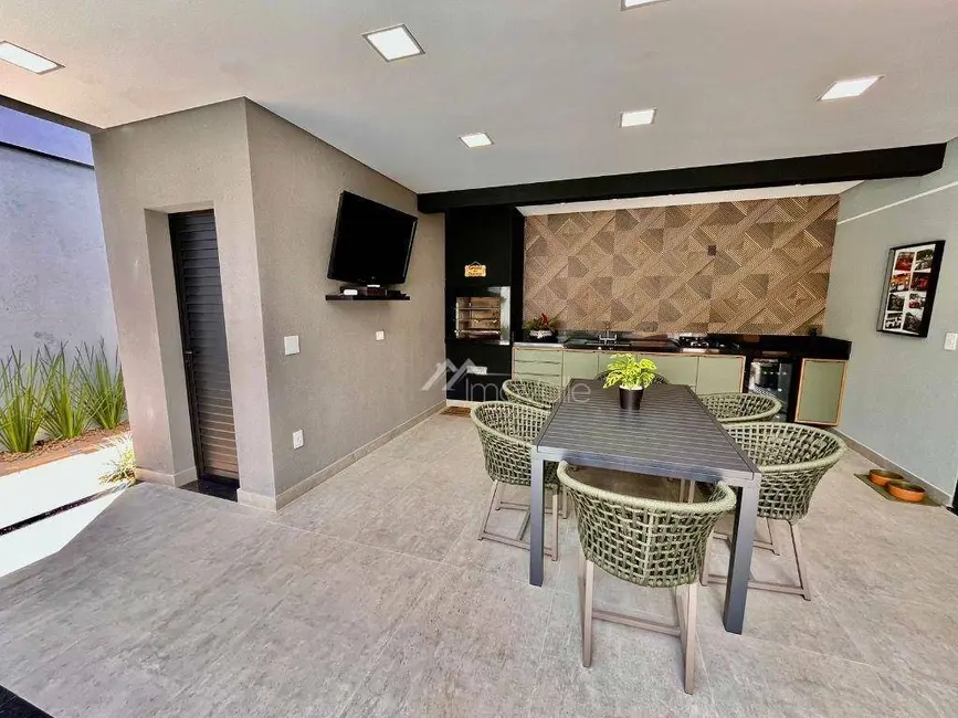 Casa de Condomínio com 4 quartos à venda, 250m2 em Sao Jose Dos Campos - SP - imagem 3 Foto 3 de Casa de Condomínio com 4 quartos à venda, 250m2 em Sao Jose Dos Campos - SP