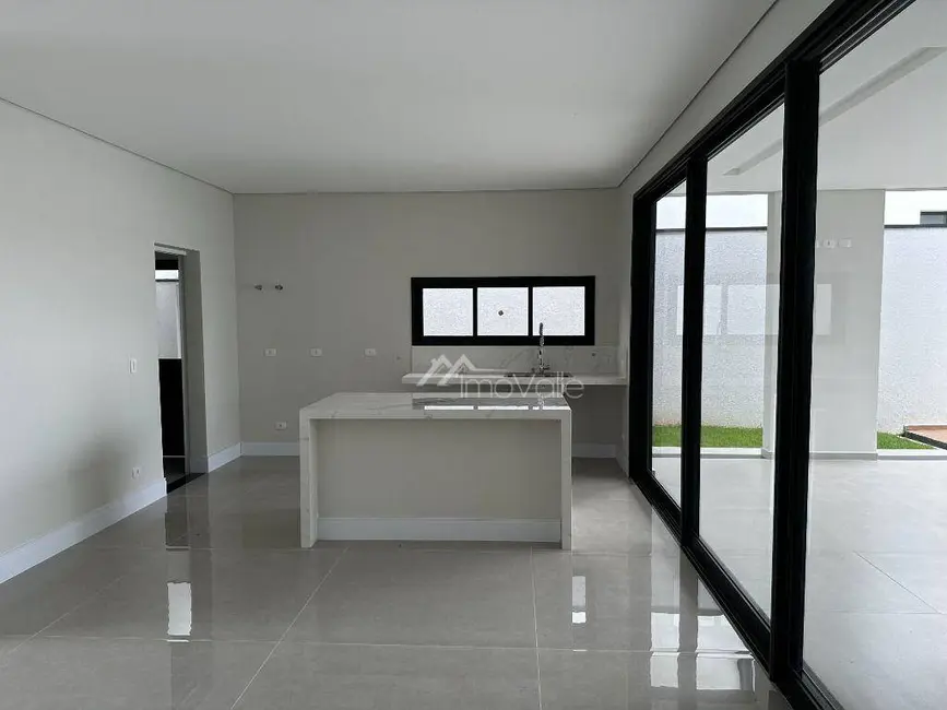 Casa de Condomínio com 3 quartos à venda, 450m2 em Sao Jose Dos Campos - SP - imagem 5 Foto 5 de Casa de Condomínio com 3 quartos à venda, 450m2 em Sao Jose Dos Campos - SP