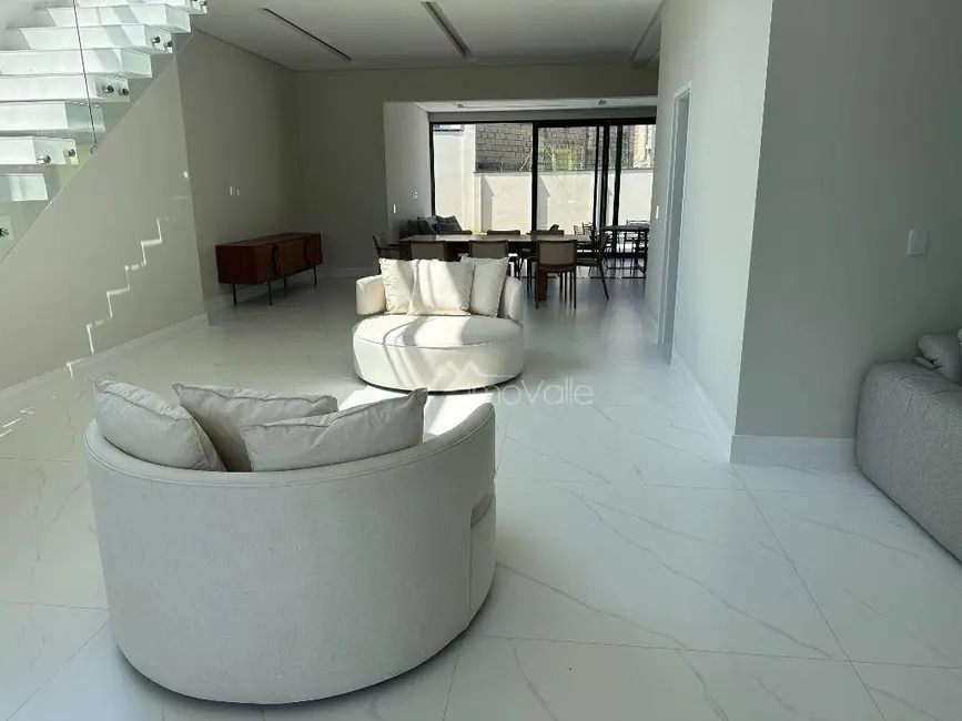 Casa de Condomínio com 5 quartos à venda e para alugar, 540m2 em Sao Jose Dos Campos - SP - imagem 4 Foto 4 de Casa de Condomínio com 5 quartos à venda e para alugar, 540m2 em Sao Jose Dos Campos - SP