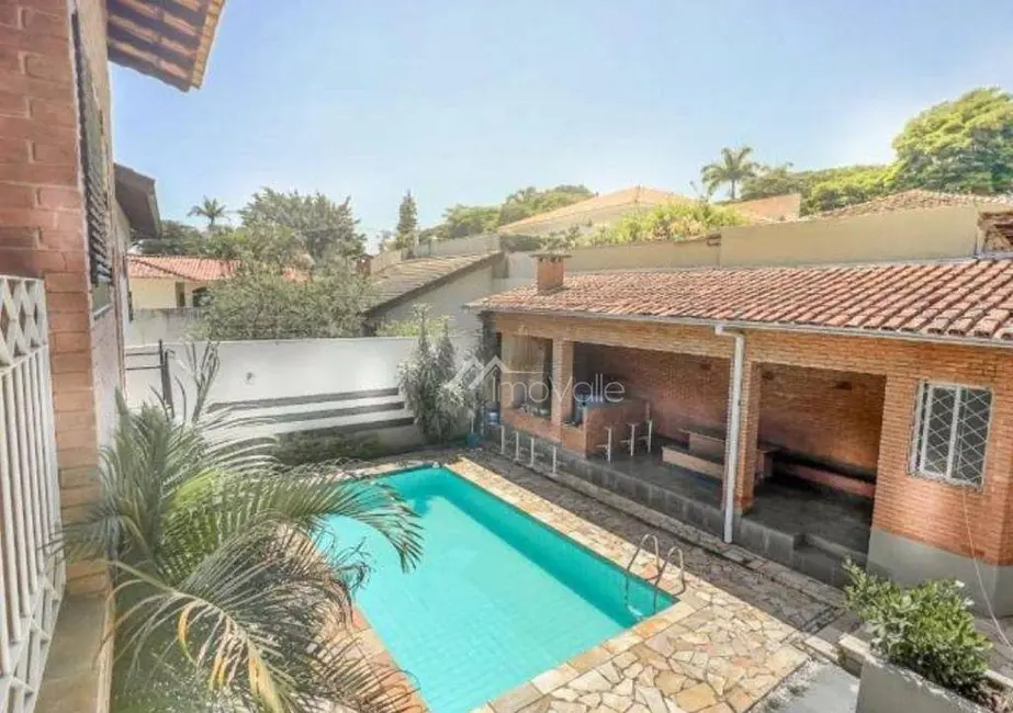 Foto 1 de Casa com 6 quartos à venda, 450m2 em Sao Jose Dos Campos - SP