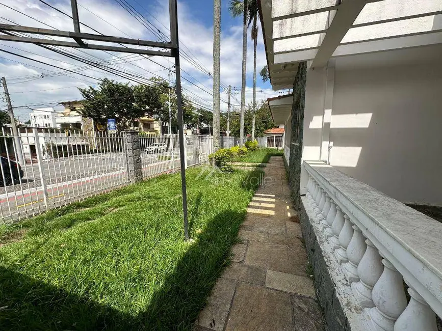 Foto 3 de Casa com 4 quartos à venda e para alugar, 818m2 em Sao Jose Dos Campos - SP