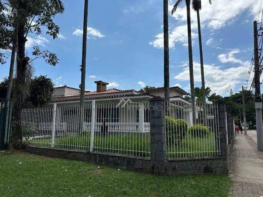 Foto 2 de Casa com 4 quartos à venda e para alugar, 818m2 em Sao Jose Dos Campos - SP
