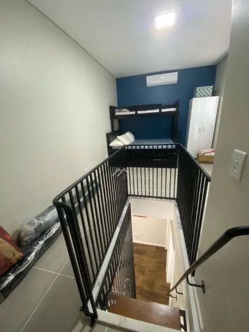 Casa de Condomínio com 3 quartos à venda, 175m2 em Sao Jose Dos Campos - SP - imagem 4 Foto 4 de Casa de Condomínio com 3 quartos à venda, 175m2 em Sao Jose Dos Campos - SP