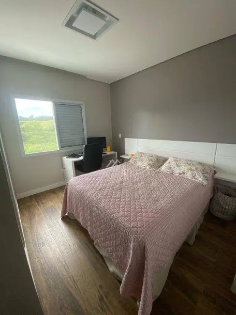 Casa de Condomínio com 3 quartos à venda, 175m2 em Sao Jose Dos Campos - SP - imagem 9 Foto 9 de Casa de Condomínio com 3 quartos à venda, 175m2 em Sao Jose Dos Campos - SP