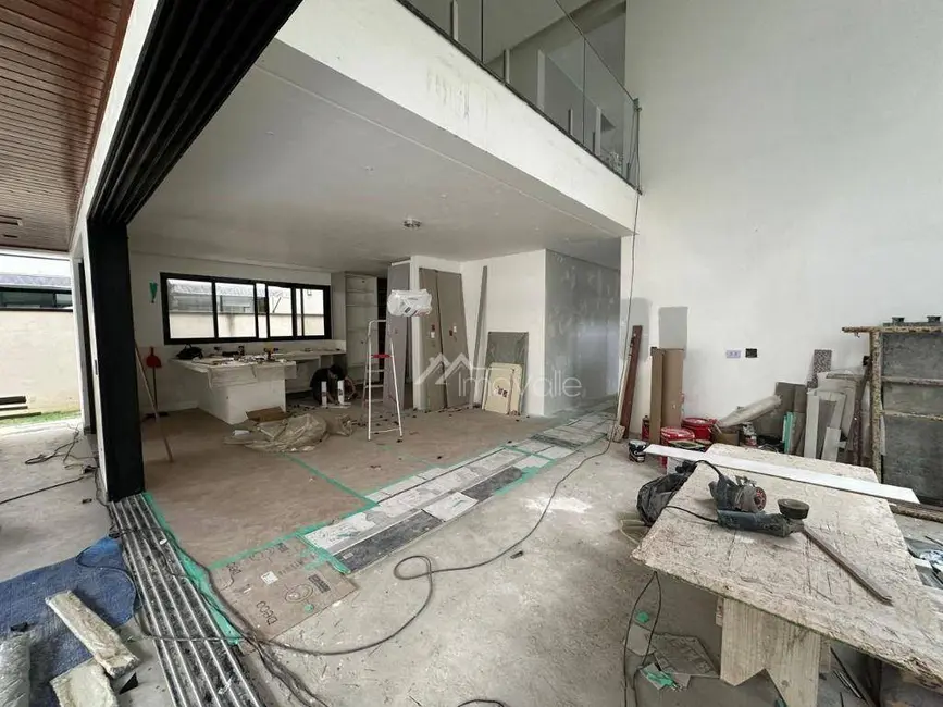 Foto 2 de Casa de Condomínio com 4 quartos à venda, 450m2 em Sao Jose Dos Campos - SP